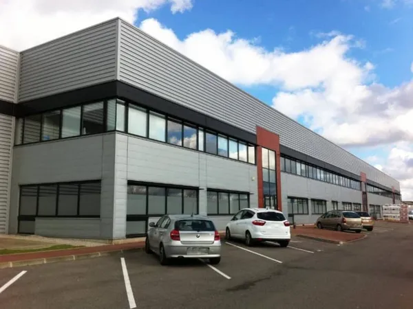 Local d'activité 3299 m²
