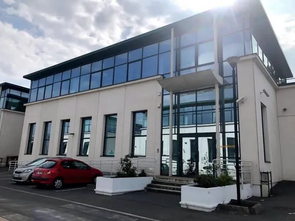 Bureaux 301 m²