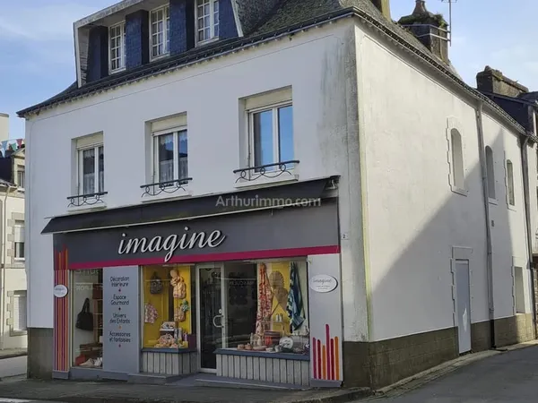 PLEIN CENTRE DE PLUVIGNER