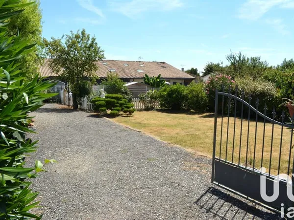 Terrain 537 m²