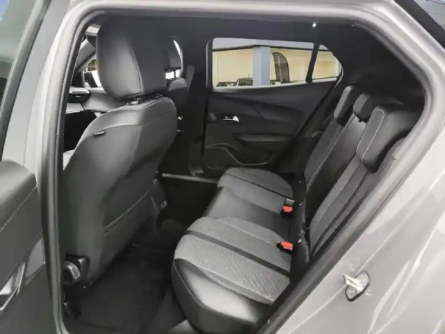 Peugeot 2008 puretech 130 s&amp;s eat8 allure — photo 23