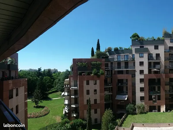 Grand appartement T2 54m2 rénové + parking sous-sol - Compans Caffarelli-Jardin Japonais