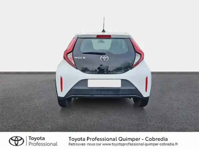 Toyota Aygo x 1.0 vvt-i 72ch dynamic my23 — photo 4