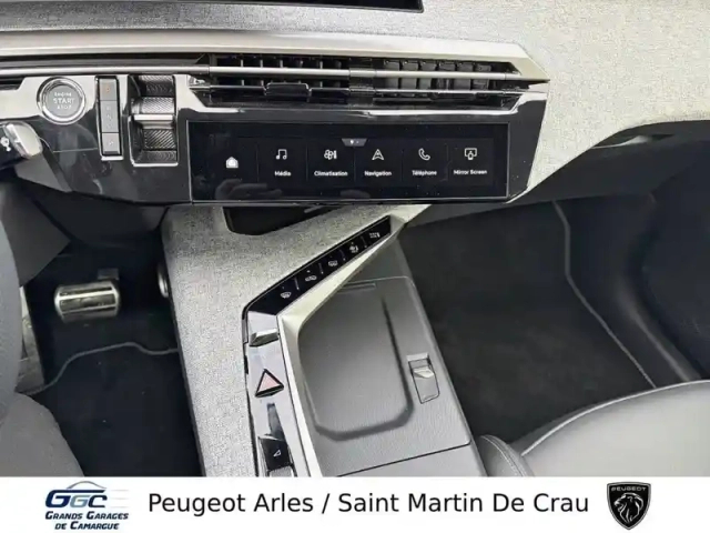 Peugeot 3008 hybrid 145 e-dcs6 — photo 15