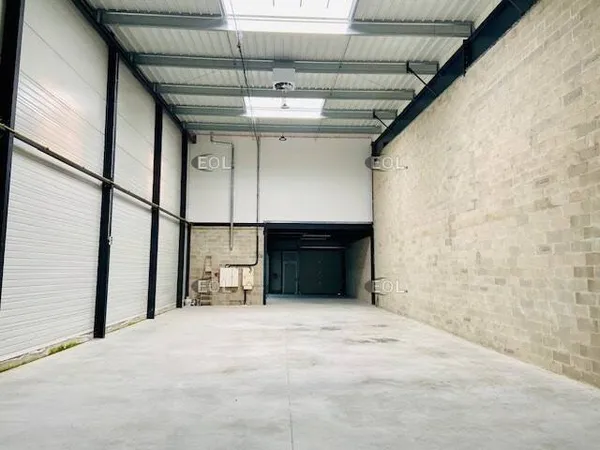 Local d'activité 770 m²