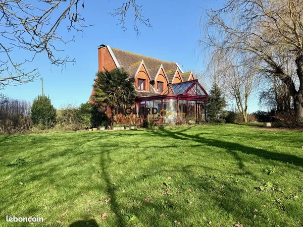 Maison 8 pièces 200 m²