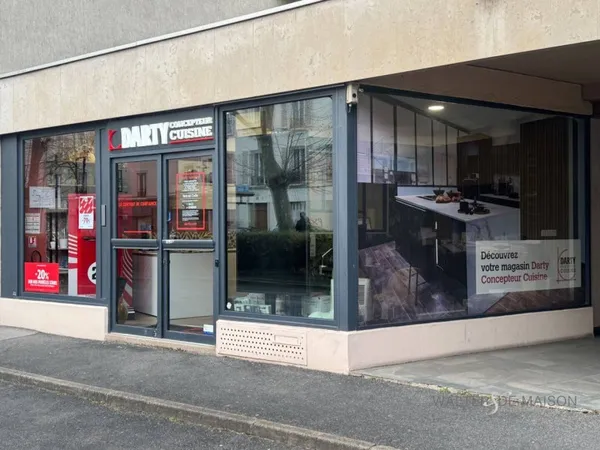 Local commercial 120 m²