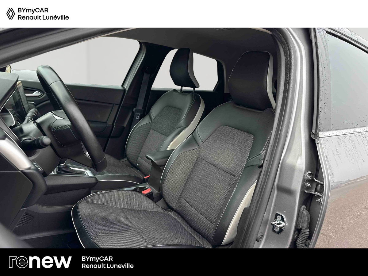 Renault Captur E-Tech full hybrid 145 — photo 11