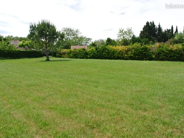 Terrain 812 m² SAINT-SULPICE-LA-POINTE