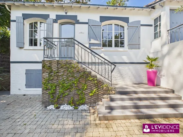 Vends villa de charme entièrement rénovée