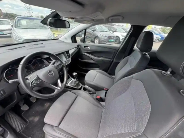 Opel Crossland 1.2 turbo 110ch elegance — photo 10