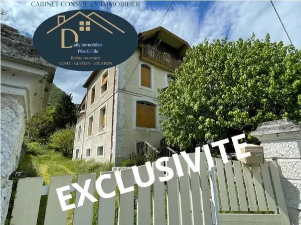Maison bourgeoise du XIXe siècle - 280 m² habitables + dépendances
