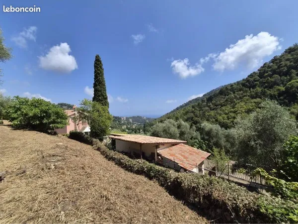 Terrain constructible 802 m² - Gorbio - Vue mer - Permis de construire accordé/ purgé