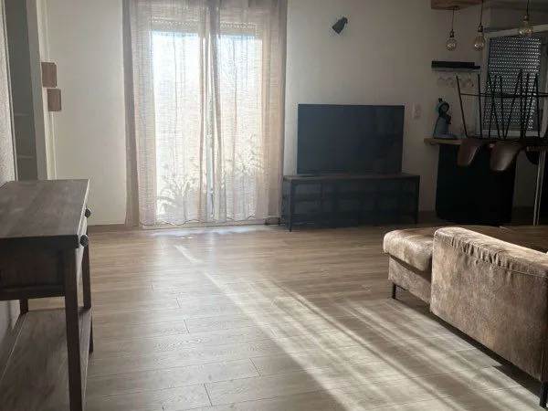 Location meublée T2 bis rénovée