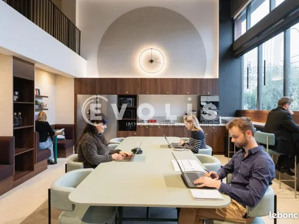 Bureaux 85 m²