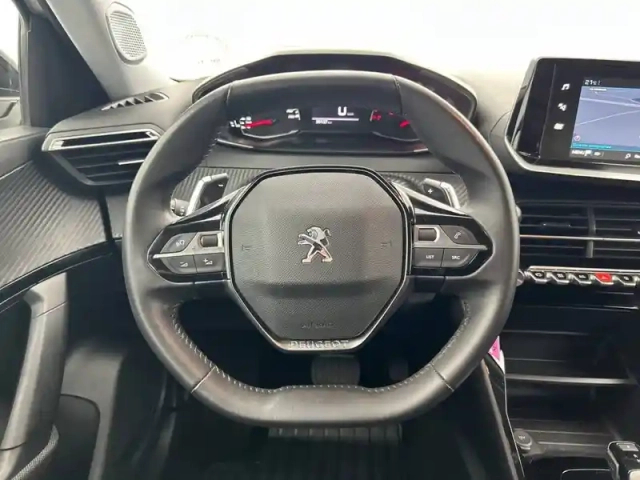 Peugeot 2008 puretech 130 s&amp;s eat8 — photo 9