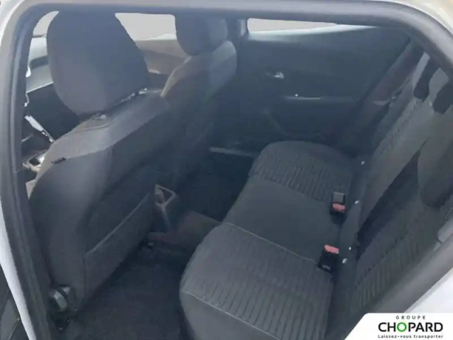 Peugeot 2008 hybrid 136 e-dcs6 — photo 30