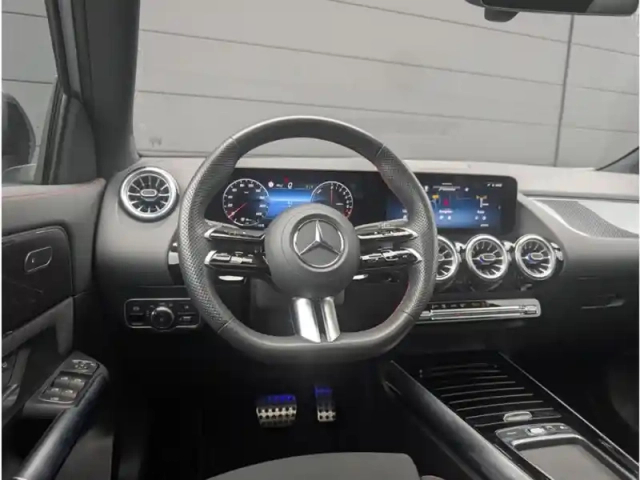 Mercedes Gla 250 e hybrid — photo 12