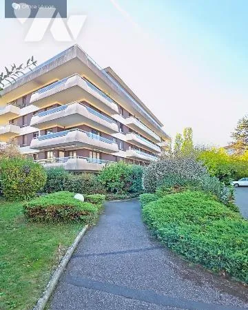 Studio 1 pièce 25 m²