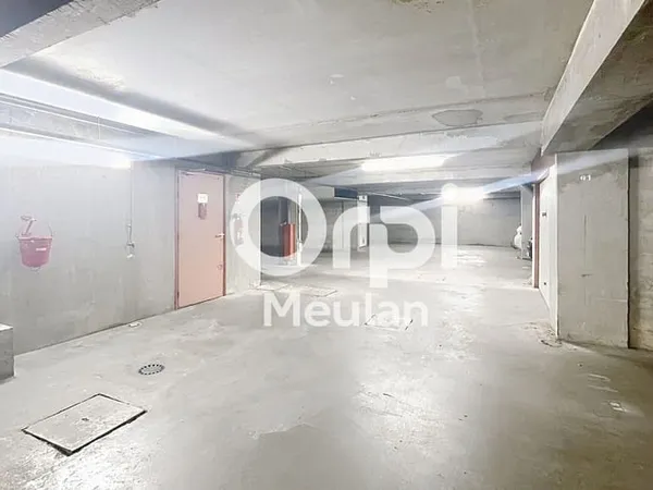 Parking 12 m²