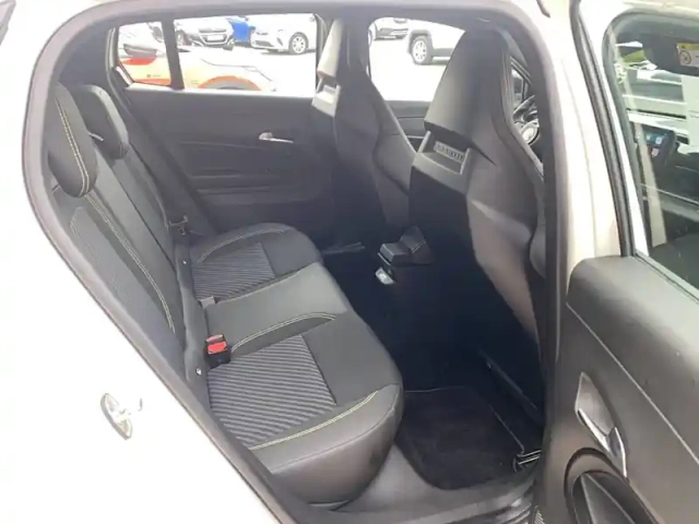 Abarth 600 e 240 ch — photo 87