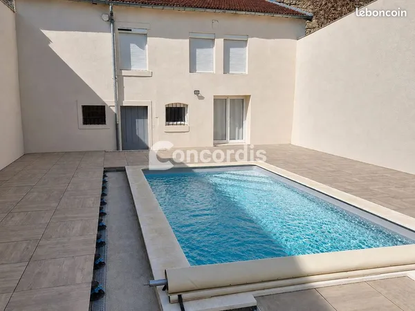 Maison 6 pièces 210 m²