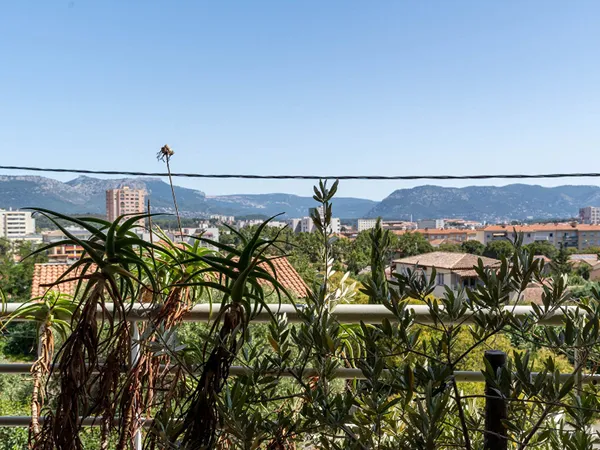 La Seyne Sur Mer Châteaubanne appartement T2 de 45 m² avec parking