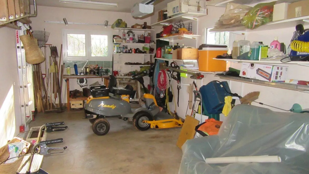 Photo 10