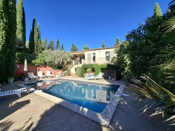 Maison de luxe 5 pièces 130 m²