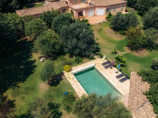 Studio dans propriété privée