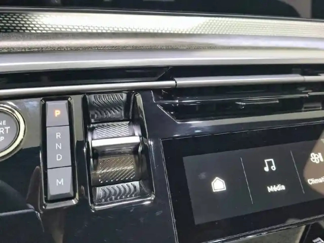 Peugeot 5008 hybrid 145 ch e-dcs6 — photo 38