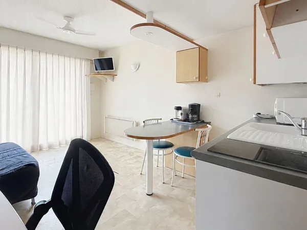 Studio 1 pièce 21 m²