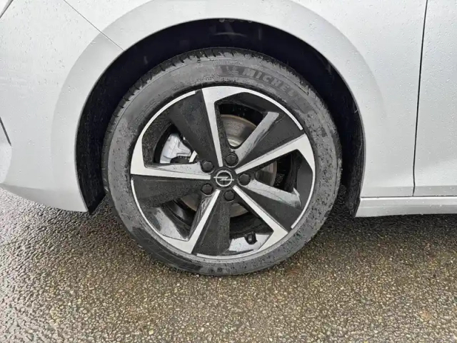 Opel Astra sports tourer 1.5 diesel 130 ch bva8 — photo 40