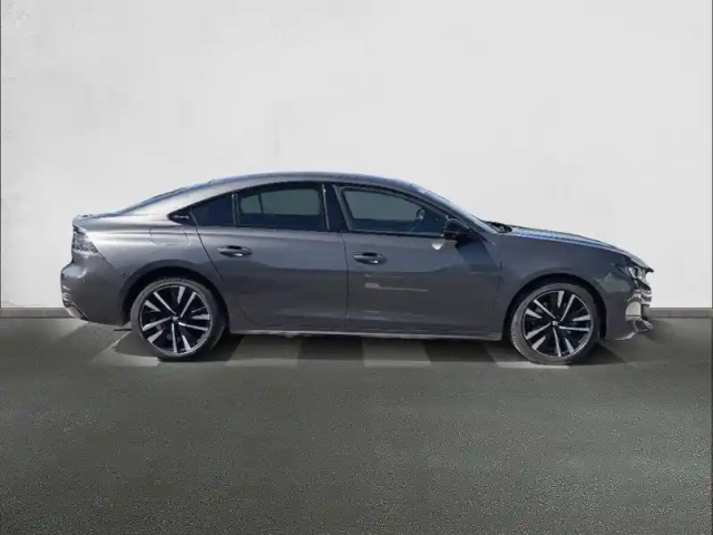 Peugeot 508 hybrid 225 e-eat8 — photo 4