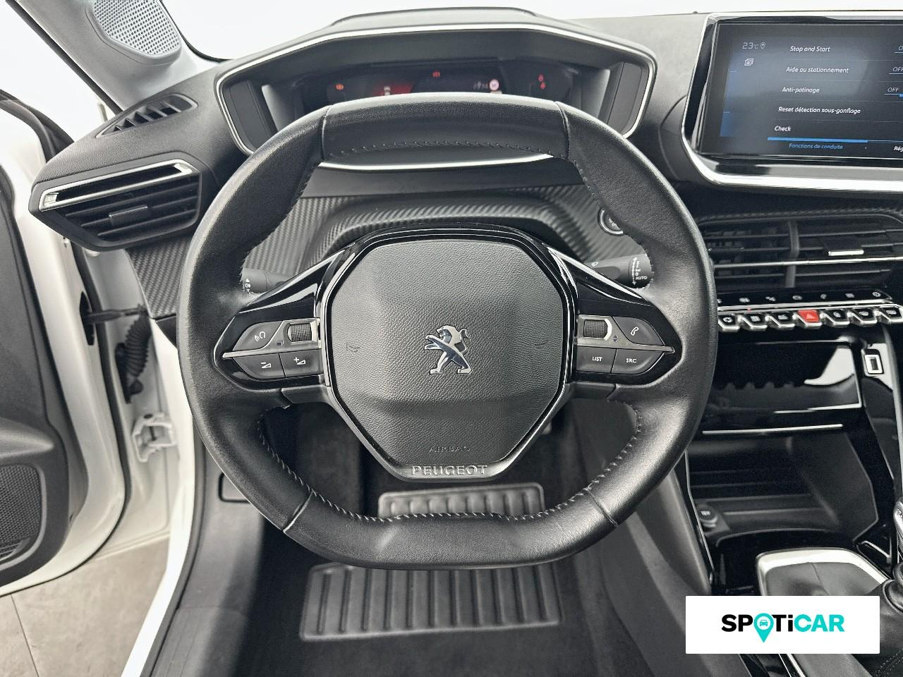 Peugeot 208 1.2 puretech 100ch s&s allure — photo 12