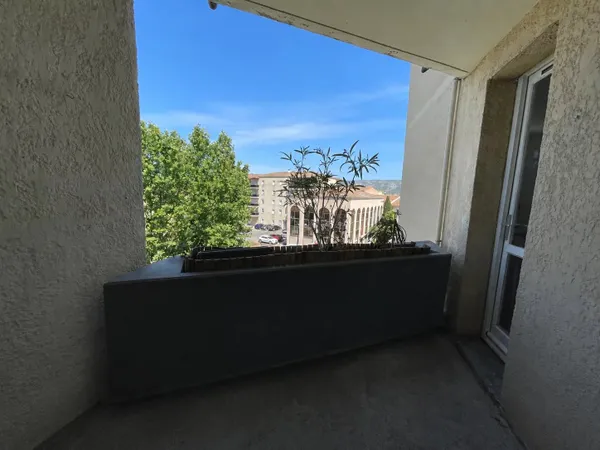 Appartement lumineux avec garage au sein d'une résidence sécuris