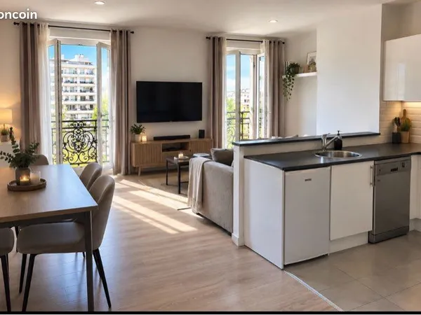 Bel appartement traversant T2 - La joliette