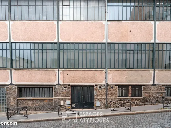 Local commercial 113 m² PARIS
