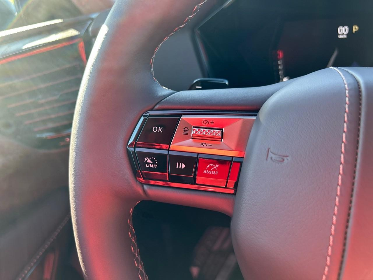Ds Ds 4 bluehdi 130ch etoile nappa automatique — photo 17