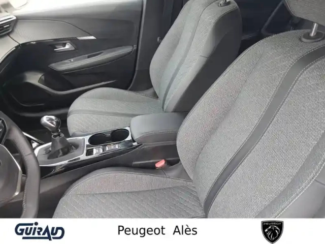 Peugeot 208 puretech 100 s&amp;s bvm6 — photo 9