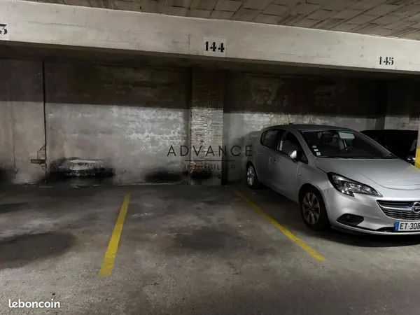 Parking 8 m² Toulouse