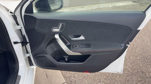 Mercedes Classe A 200 d 150 8G-Tronic - AMG Line – 2023 – 71842 km – Diesel – Boîte Automatique — photo 25