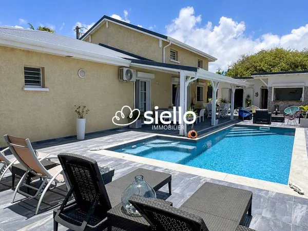 Villa 8 pièces 223 m²