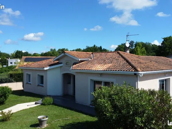 Maison plain pied 7 pièces 153 m2