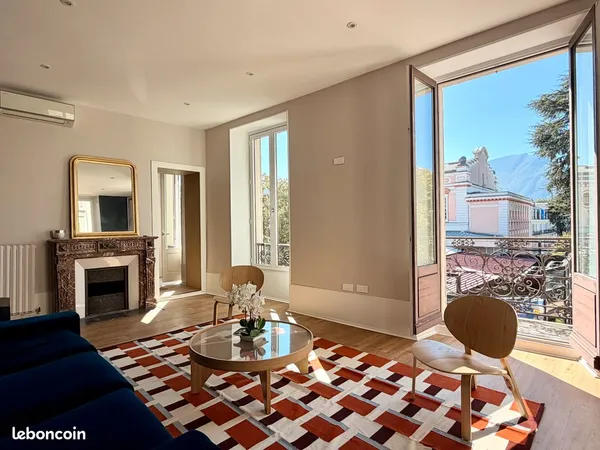 T5 meublé de 130 m² - Centre-ville Aix-les-Bains - Balcons