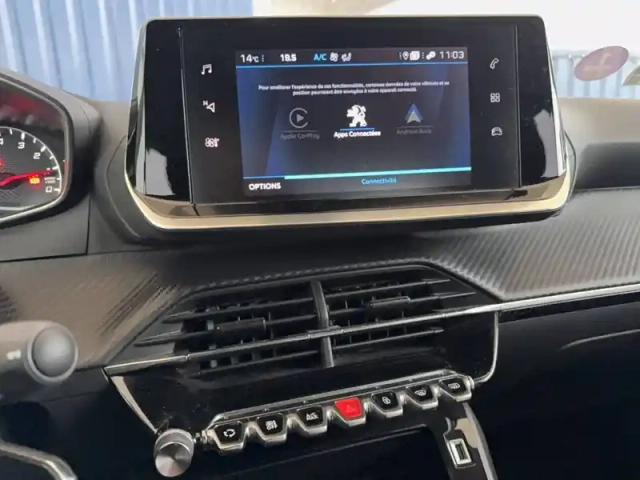 Peugeot 2008 puretech 130 s&amp;s eat8 — photo 25