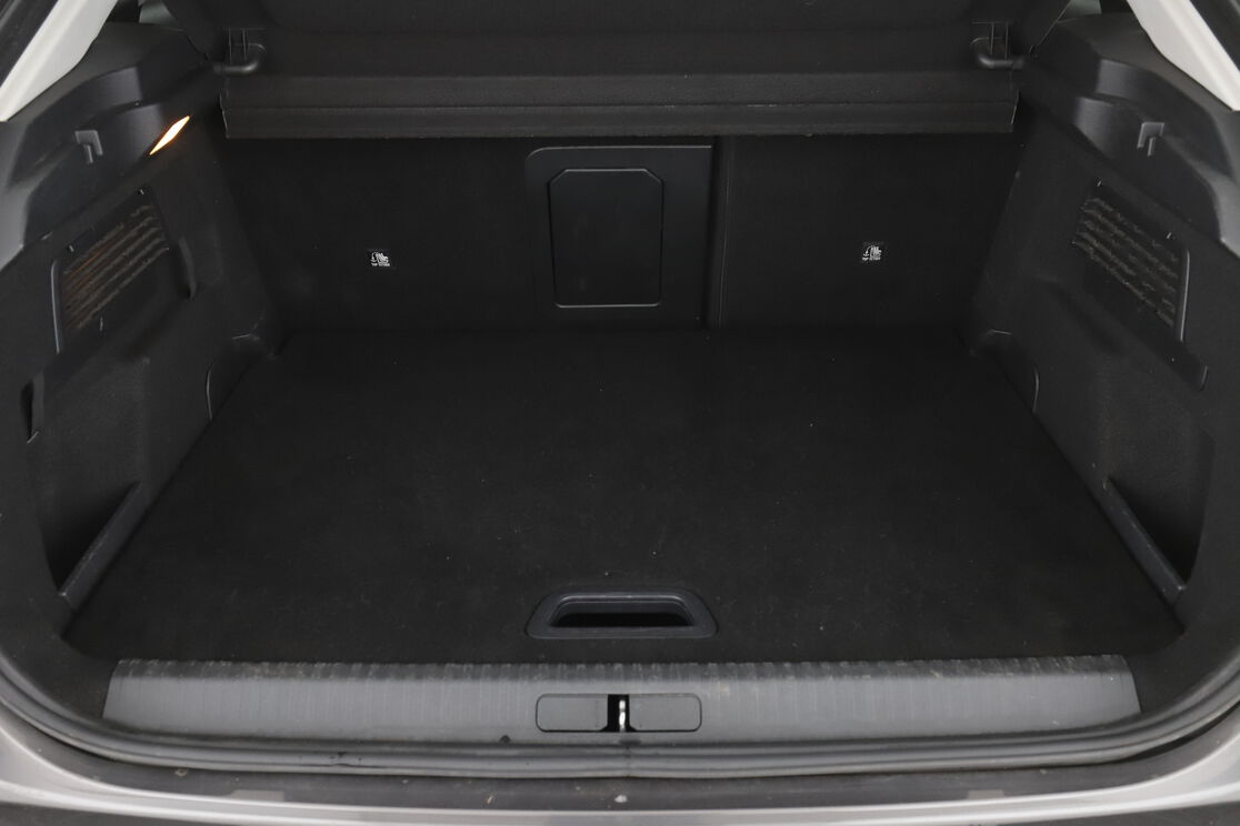 Citroen C4 1.2 PureTech Shine BV6 — photo 16
