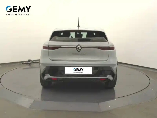 Renault Megane e-tech ev40 130ch standard charge — photo 20