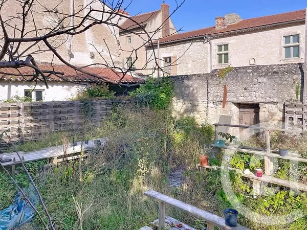 Terrain 308 m²