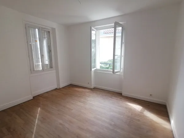 Loue appartement T2